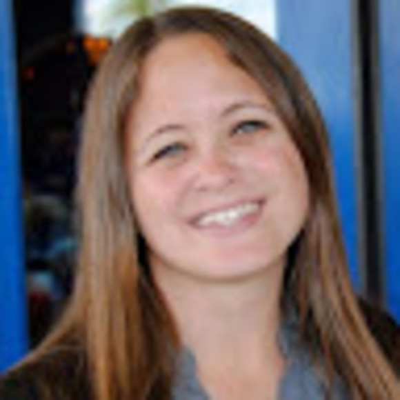 Meet your Posher, Laura - Picture 1 of 1